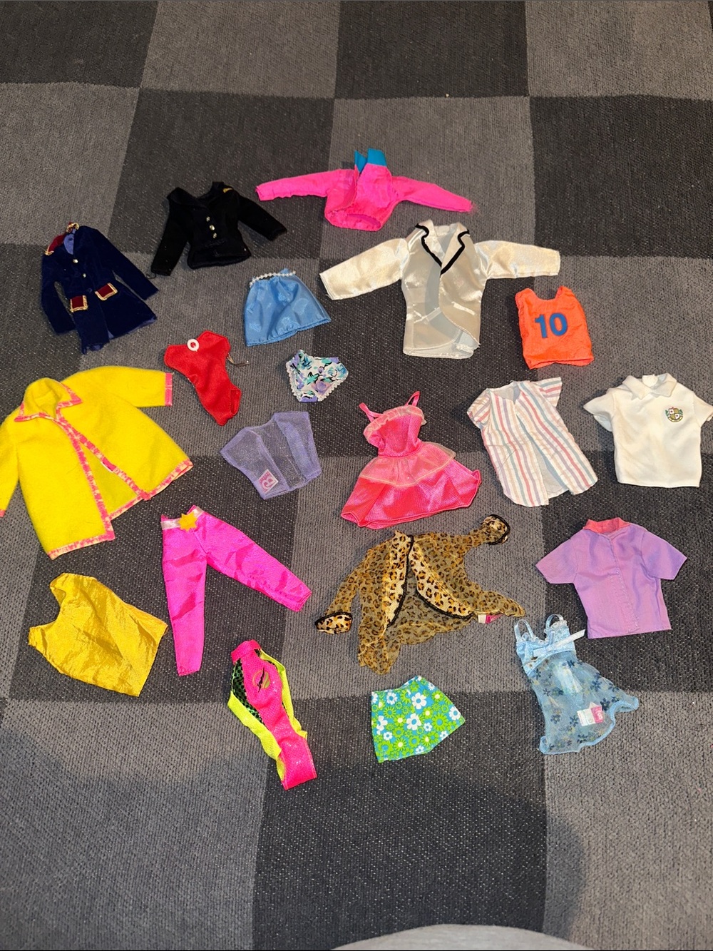 Barbie Assorted Doll Outfits all with tags